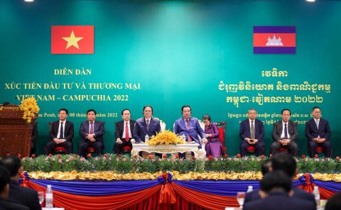 Vietnam Cambodia trade.jpg
